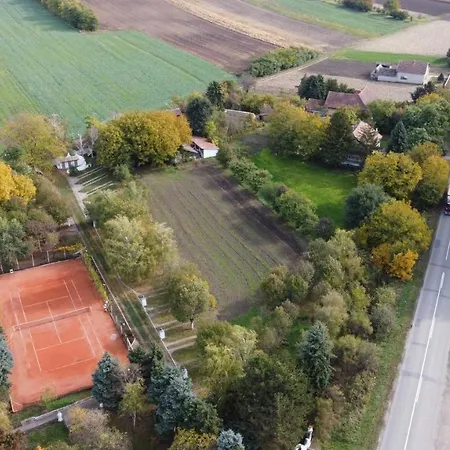 Bed & Breakfast Pipacs