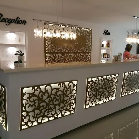 Pipacs Bed & Breakfast Feketić